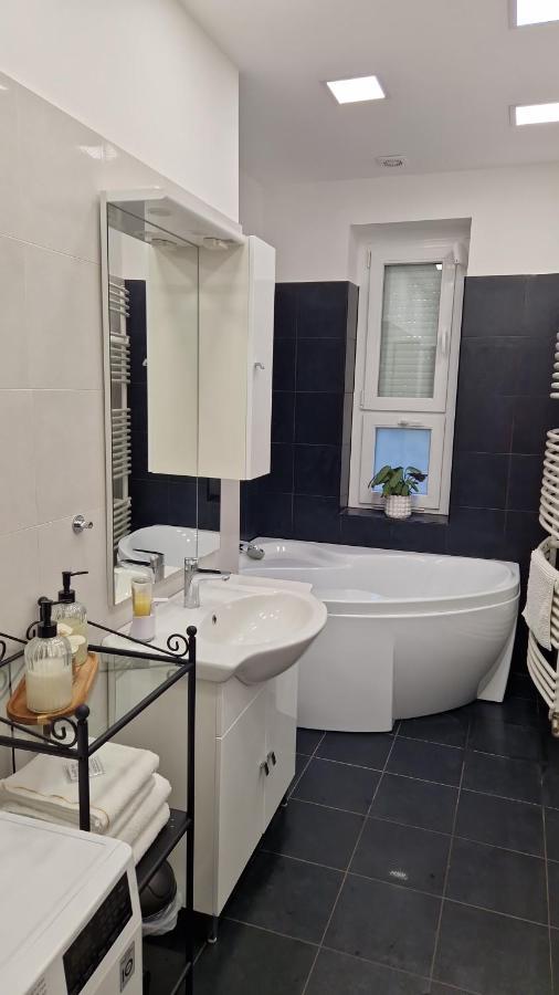 Martina apartman Békéscsaba Extérieur photo